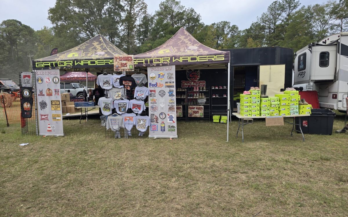 Dirt Road Syndicate and Doug Fryar Keep the Mud Community Covered